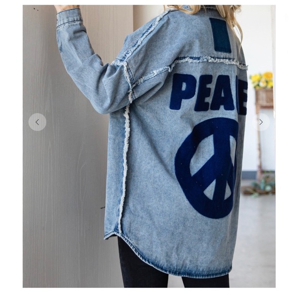 36 Fabulous Color block denim wash Jean Jacket - Picture 5 of 8